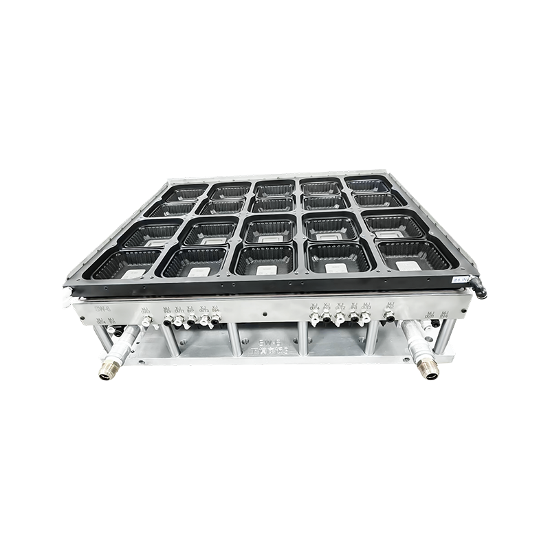 Termoformingsform for emballasjeboks med rund lokk